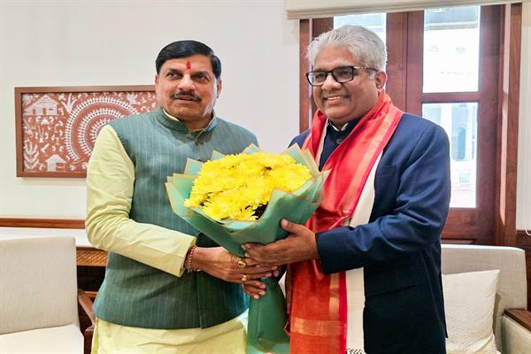 सीएम डा मोहन यादव ने दिल्ली में की केंद्रीय मंत्रियों से सौजन्य मुलाकात  